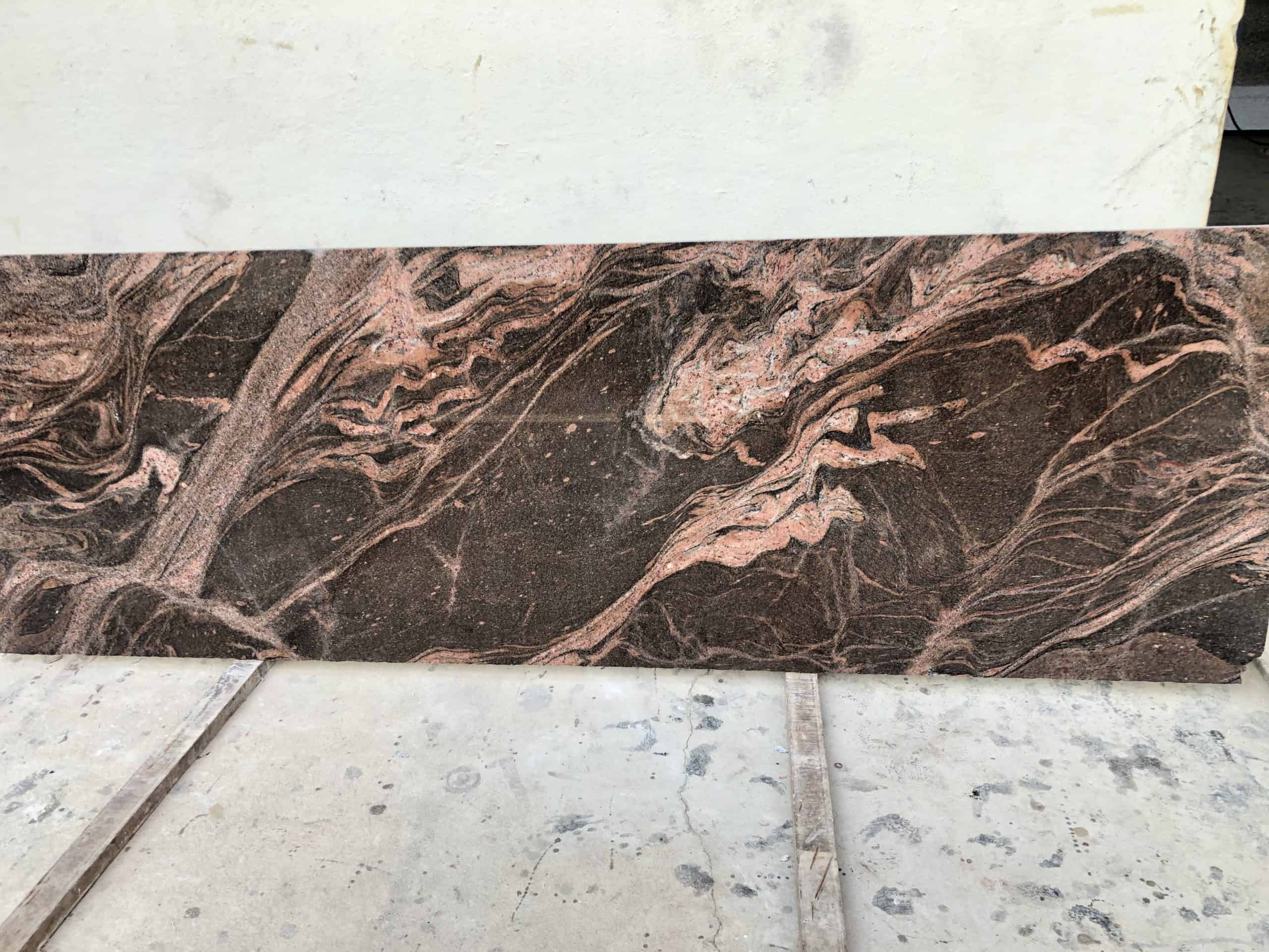 New Himalayan granite